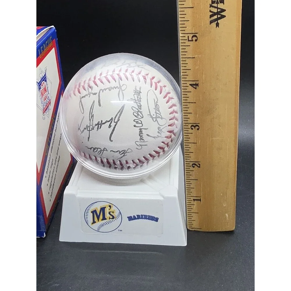 1992 FACSIMILE SIGNED SEATTLE MARINERS TEAM SIGNED BASEBALL KEN GRIFFEY JR NIB
